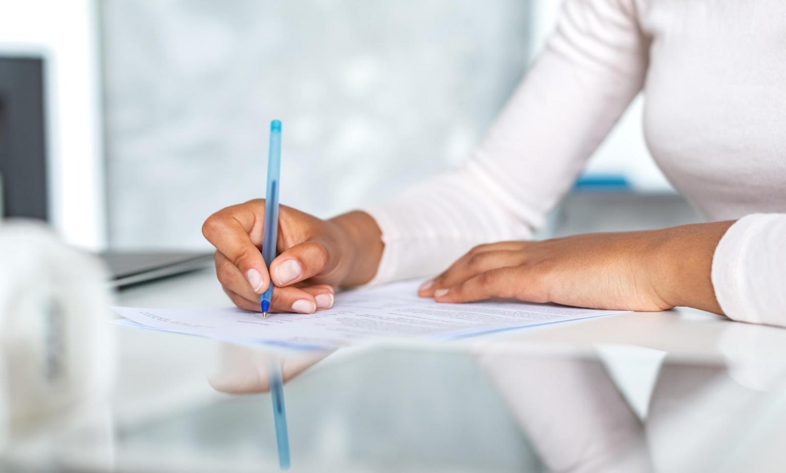 Espace de travail moderne et organisé pour l'apprentissage à distance
